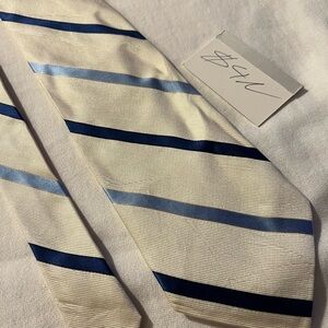 Nautica Blue and Cream Striped Silk Tie Repp